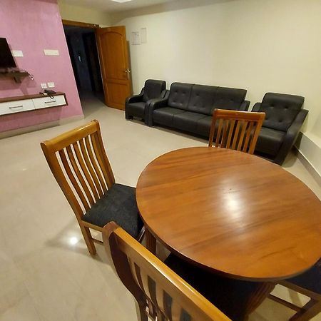 Hotel Sree Gokulam Apartments Guruvāyūr Dış mekan fotoğraf
