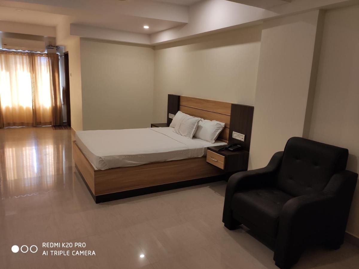 Hotel Sree Gokulam Apartments Guruvāyūr Dış mekan fotoğraf