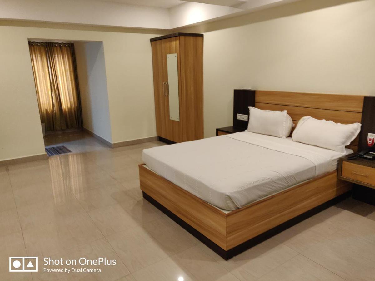 Hotel Sree Gokulam Apartments Guruvāyūr Dış mekan fotoğraf