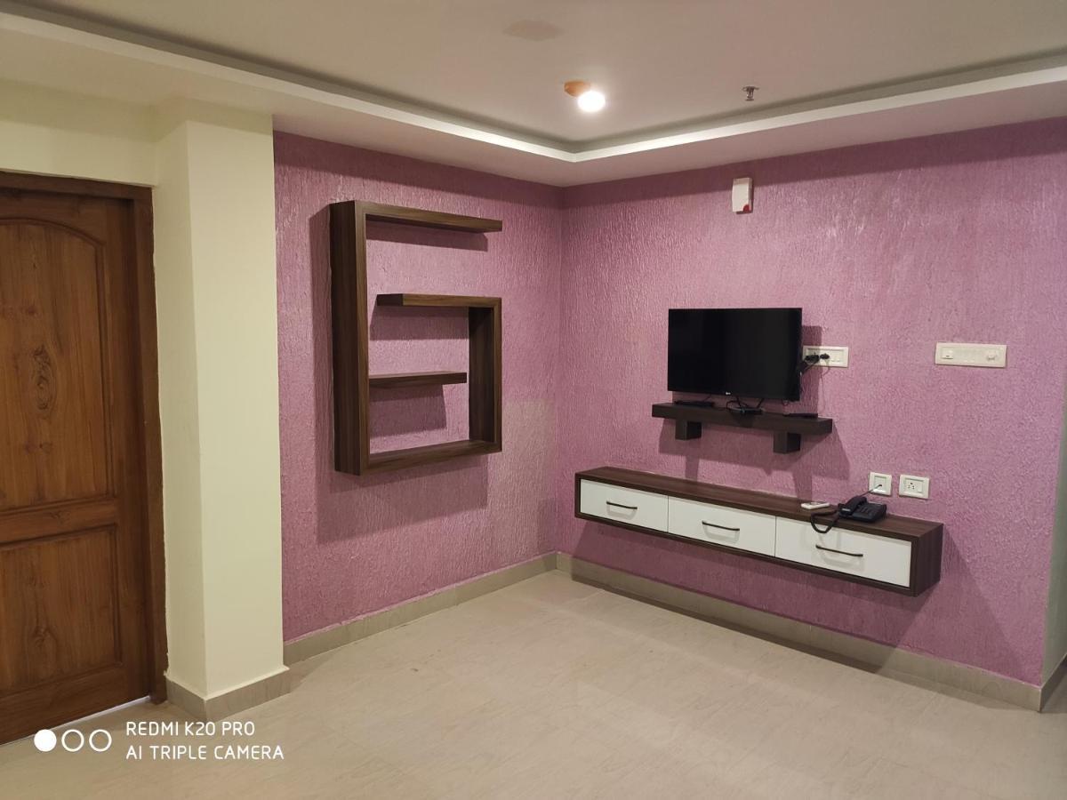 Hotel Sree Gokulam Apartments Guruvāyūr Dış mekan fotoğraf